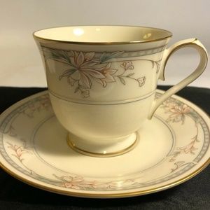 VINTAGE NORITAKE IVORY CHINA ''ORIENT POINT'' #7298 CUP AND SAUCER SET